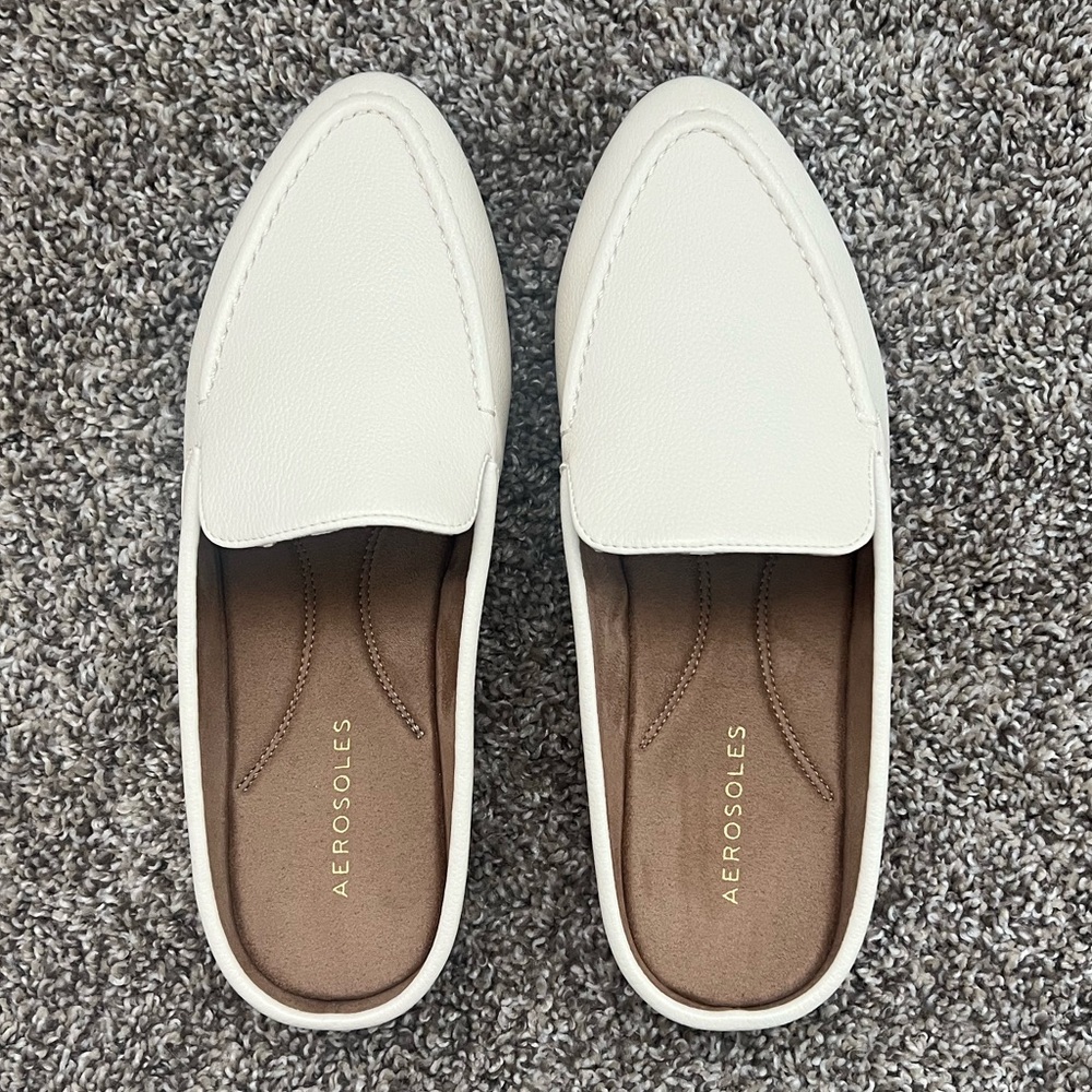 AEROSOLES Women's Cream Mules - Picture 4 of 7
